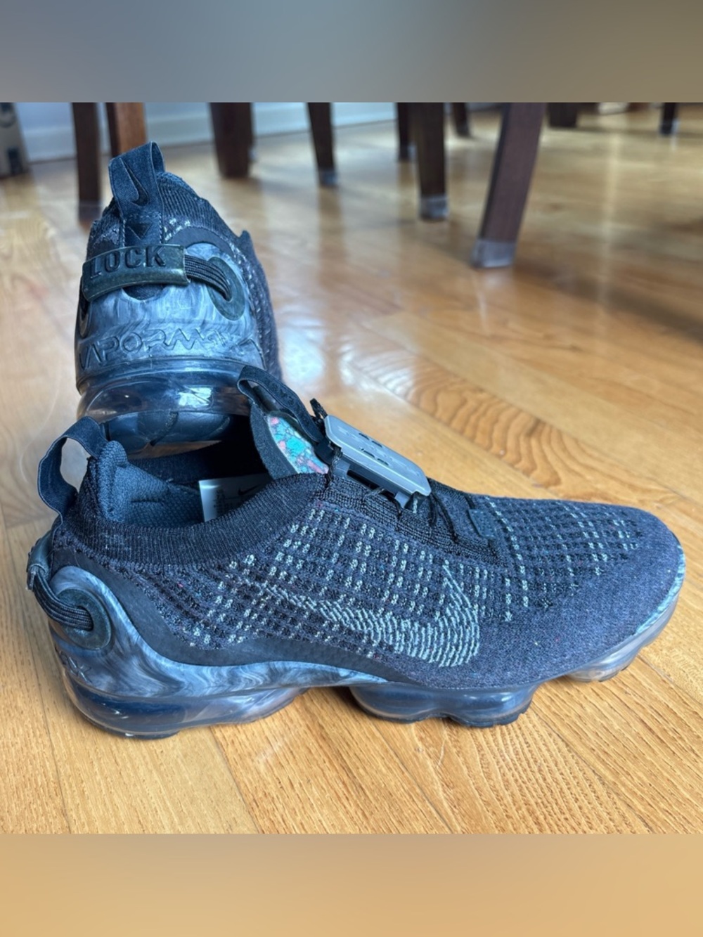 NIKE VAPORMAX FLYKNIT Sneakers Shoes AIR CJ6741 003 BLACK Gray Womens Sz 7.5
